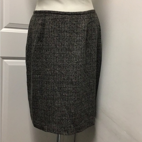 Polyester Tweed Pencil Midi Skirt for Business Suit, Black/Gray, size 14W - Picture 6 of 8